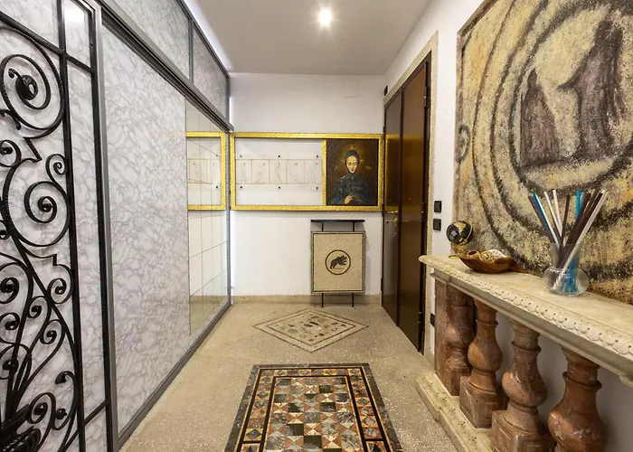 Hotel Domus Antica *